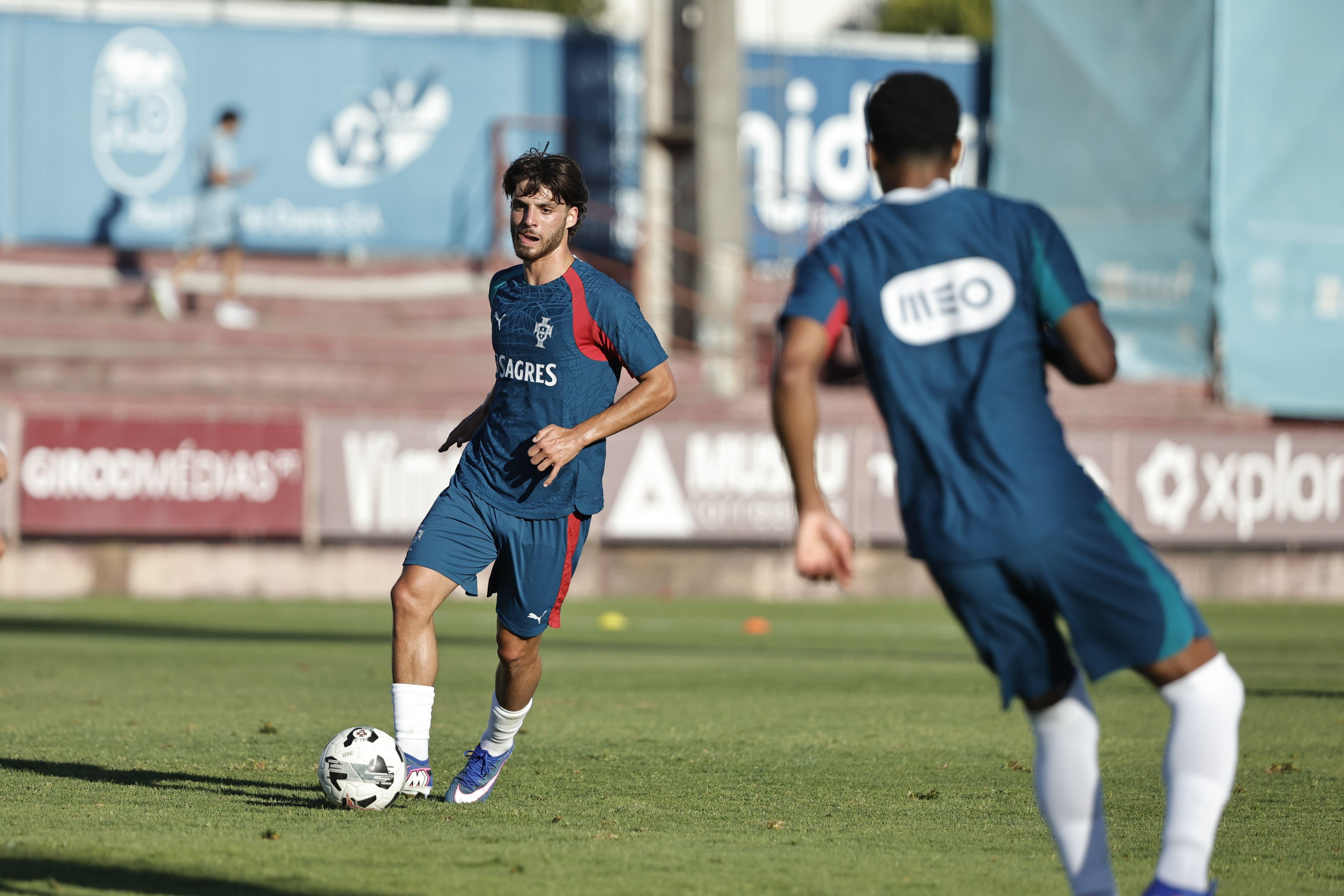 Mathias de Amorim pede o apoio dos portugueses para jogo de caráter fulcral - Foto: FPF