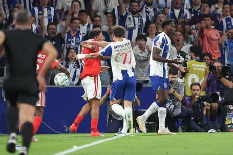 Bah revoltado com Samu após ser agredido no Dragão - Foto: Catarina Morais/ Kapta+