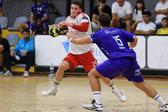 Ander Izquierdo esteve em bom plano na vitória do andebol do Benfica frente ao ABC - Foto: Benfica