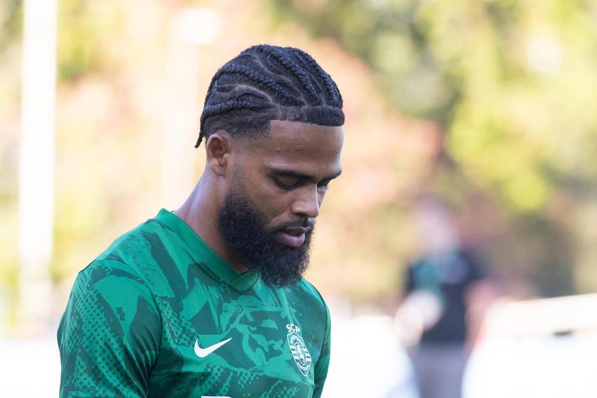 Jeremiah St. Juste  jogou no Sporting entre 2022/23 e 2024/25, depois ficou afastado da equipa e saiu em 2026