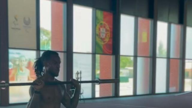 Renato Sanches luta para voltar ao futebol