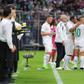 Pausa para hidratação no jogo de lendas entre Werder Bremen e Real Madrid (foto: IMAGO)