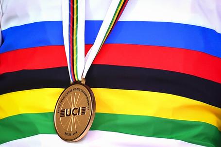 Dia de corrida à conquista da camisola arco-íris de campeão mundial de ciclismo