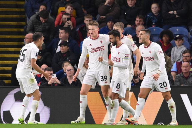 Manchester United bate recorde de receitas mas... apresenta prejuízo