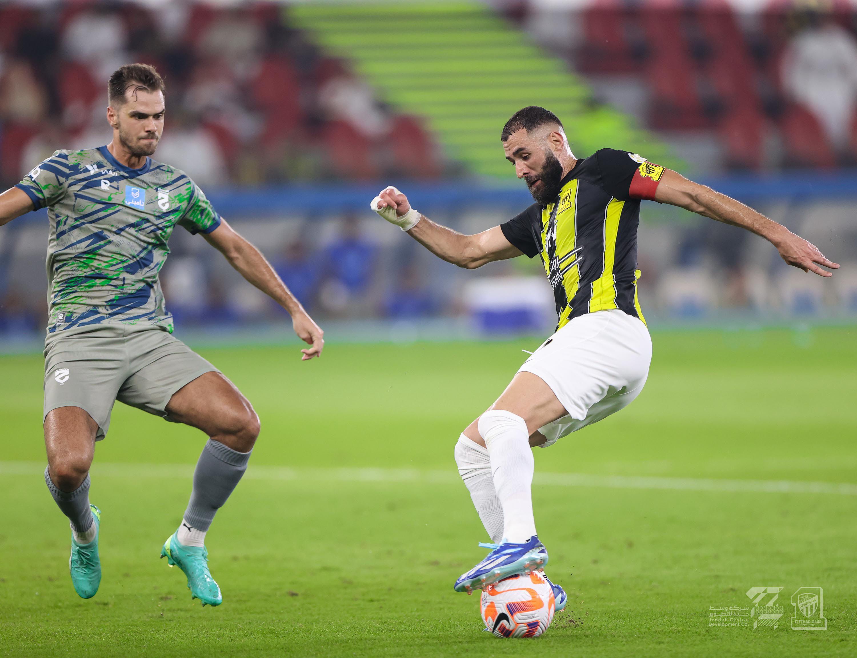 Al Ittihad poupa esforços, bate o Sepahan e avança em primeiro na