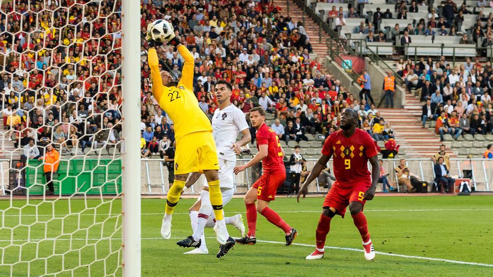 Beto «chateado» com Pepe: «Quando um jogador de 41 anos é um dos melhores do Euro...»