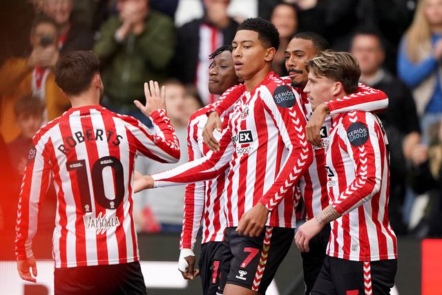 Jobe Bellingham festeja golo ao Oxford United