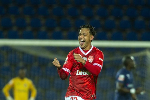 Santa Clara: «Otamendi é dos melhores, também eu sou fã