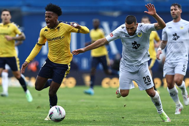 Estoril-Arouca: canarinhos tiram a barriga de misérias e goleiam!