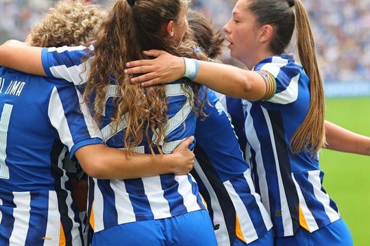 Feminino do FC Porto bate recorde: 15-0 ao Cruz!