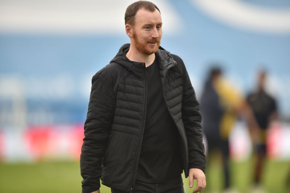 Estoril goleia, mas não cala a contestação: a reação de Cathro