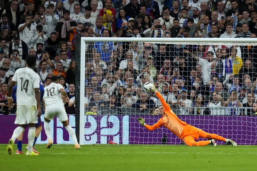 Szczesny: Mbappé mordeu o pó! Reviravolta?