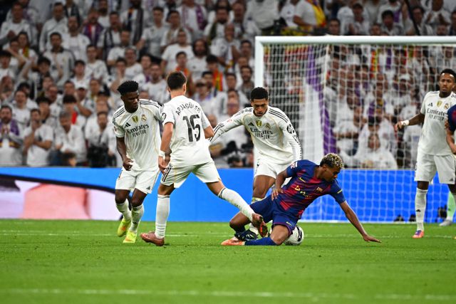 Bellingham respondeu a Yamal depois da vitória do Real Madrid frente ao Barcelona