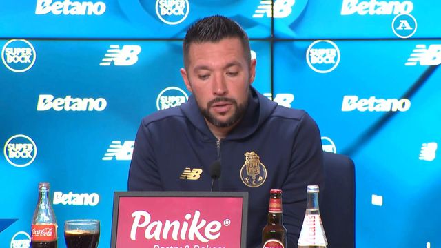 «Sou muito crítico, depois do 3-0 contra o Rio Ave até fiquei desapontado com o nosso nível»