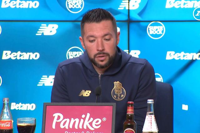 «Sou muito crítico, depois do 3-0 contra o Rio Ave até fiquei desapontado com o nosso nível»