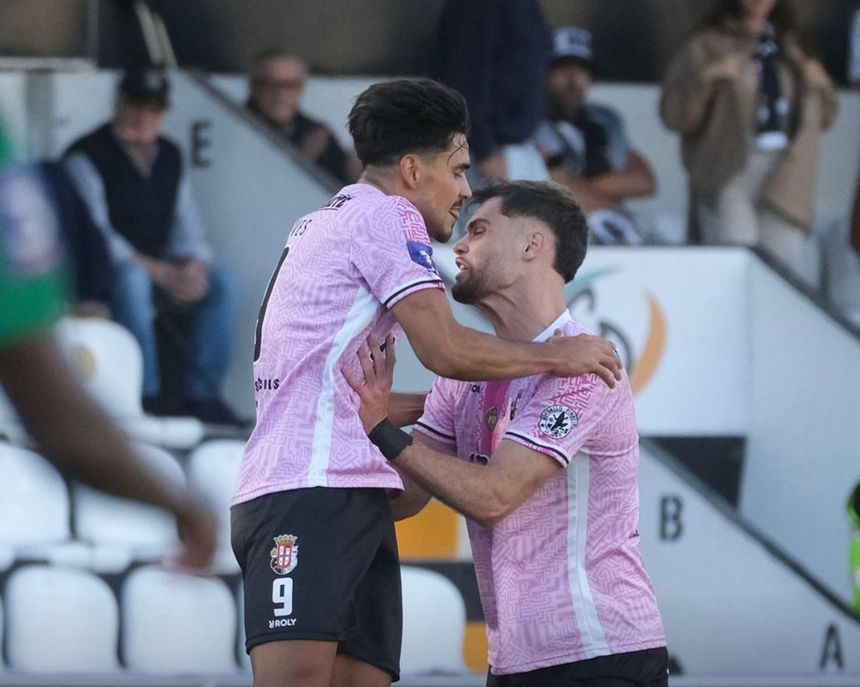 Caldas bateu o Lusitano de Évora por 2-1, no Campo da Mata - Foto: Liga 3 Placard