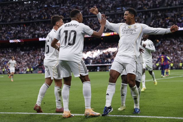 Mbappé e Bellingham a celebrarem os golos do Real Madrid