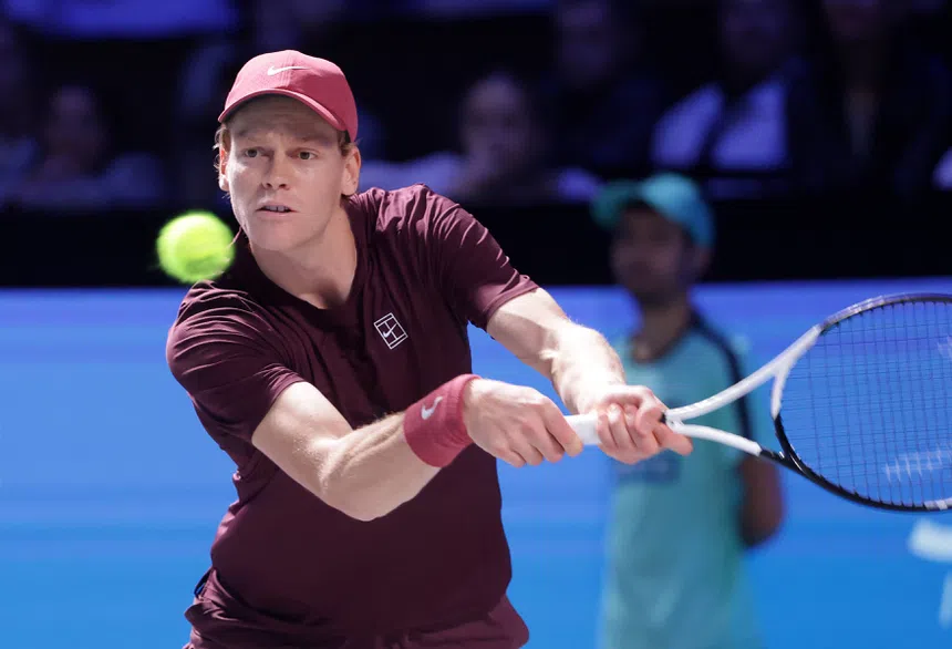 Sinner impera! Zverev tomba em Viena