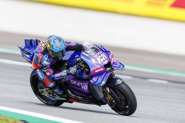 GP Malásia: queda empurra Miguel Oliveira para último