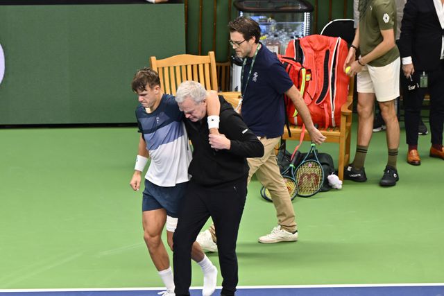 Holger Rune lesionou-se gravemente no torneio de Xangai