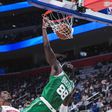 Neemias Queta afunda no jogo frente aos Pistons - Foto: Boston Celtics