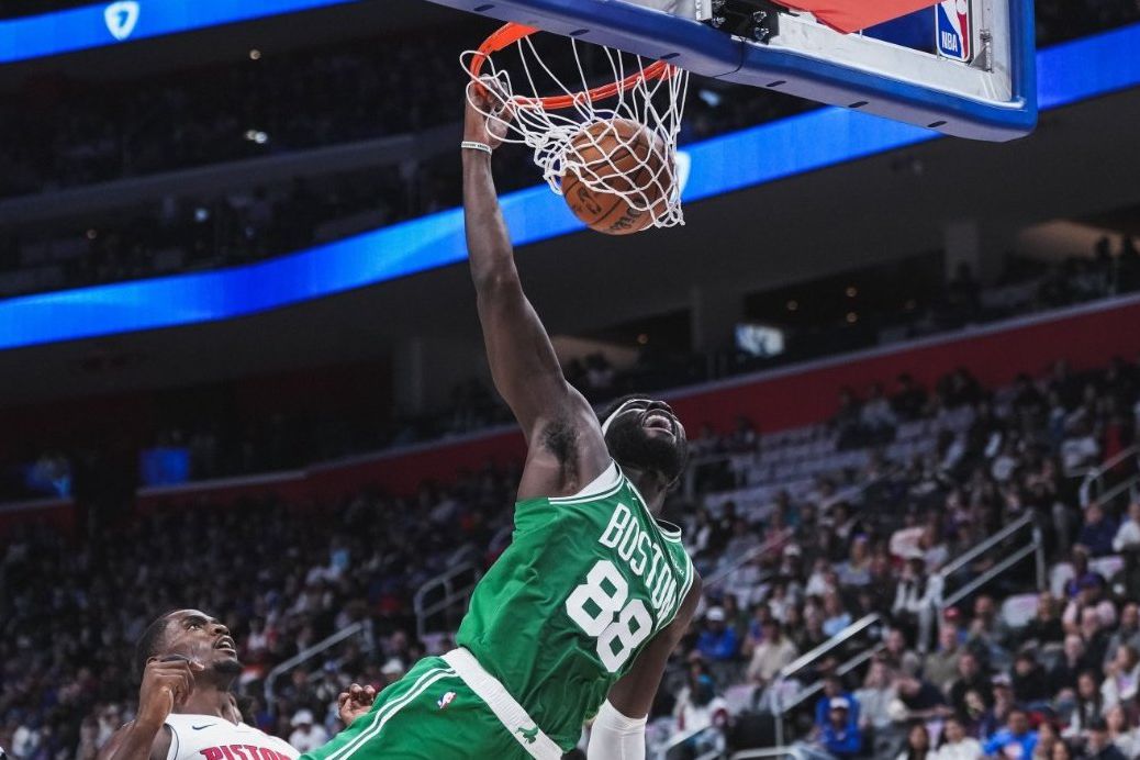 Neemias Queta afunda - Foto: Boston Celtics