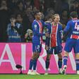 PSG derrota o Lyon e sobe ao topo do campeonato francês