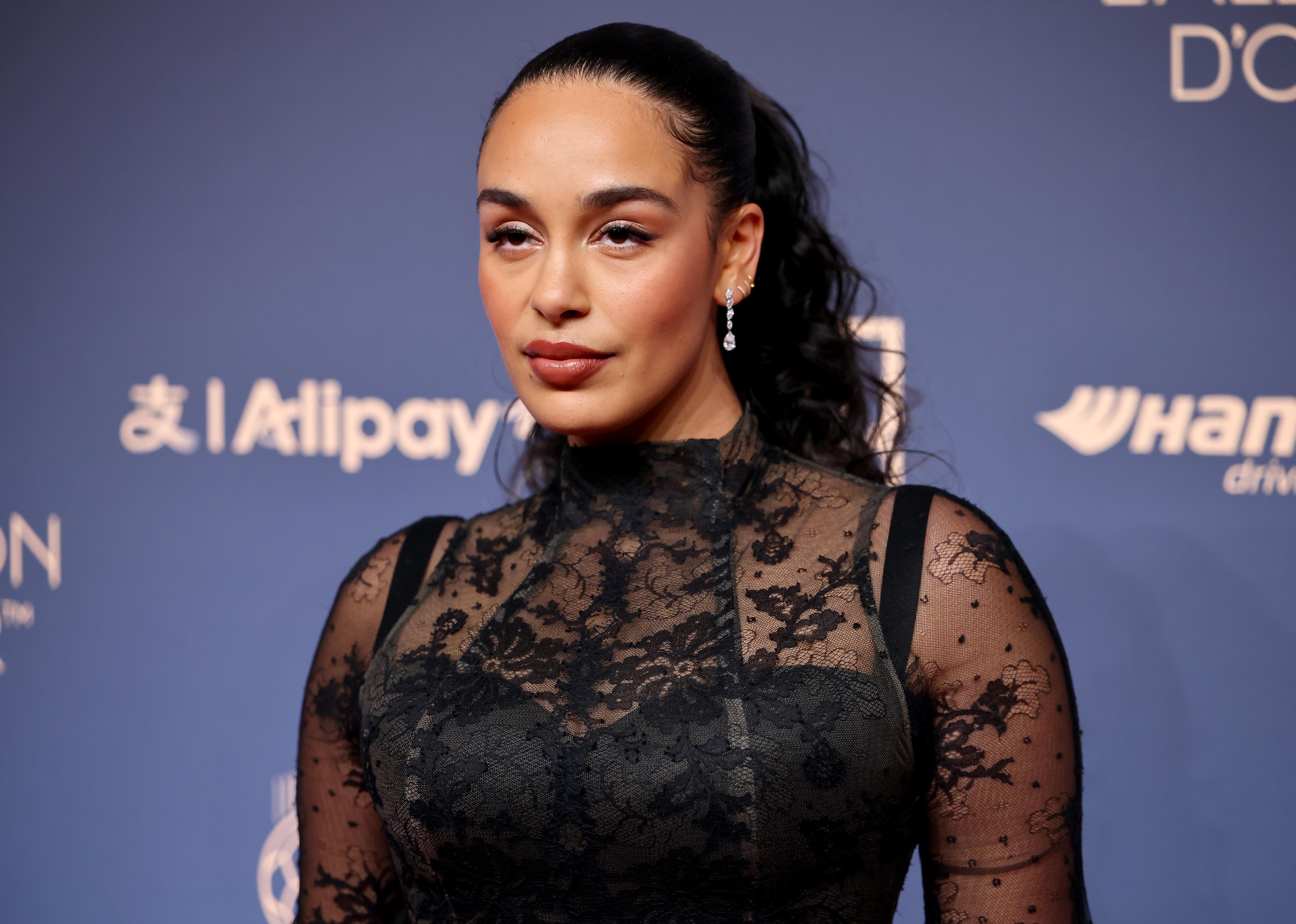 A cantora Jorja Smith. Foto: TOLGA AKMEN/EPA
