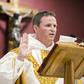 Philip Mulryne (padre católico e frade dominicano): formado na turma de Beckham e Giggs em Old Trafford, abandonou os luxos materiais aos 31 anos; estudou teologia em Roma, foi ordenado sacerdote católico e adotou voto de pobreza