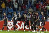 Festejos do Benfica depois da reviravolta com o Santa Clara - Foto: EDUARDO COSTA/LUSA