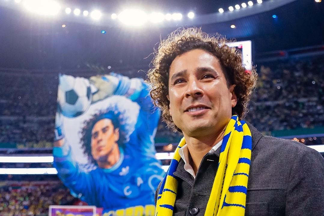 Ochoa homenageado no México - Foto: Club América/Instagram