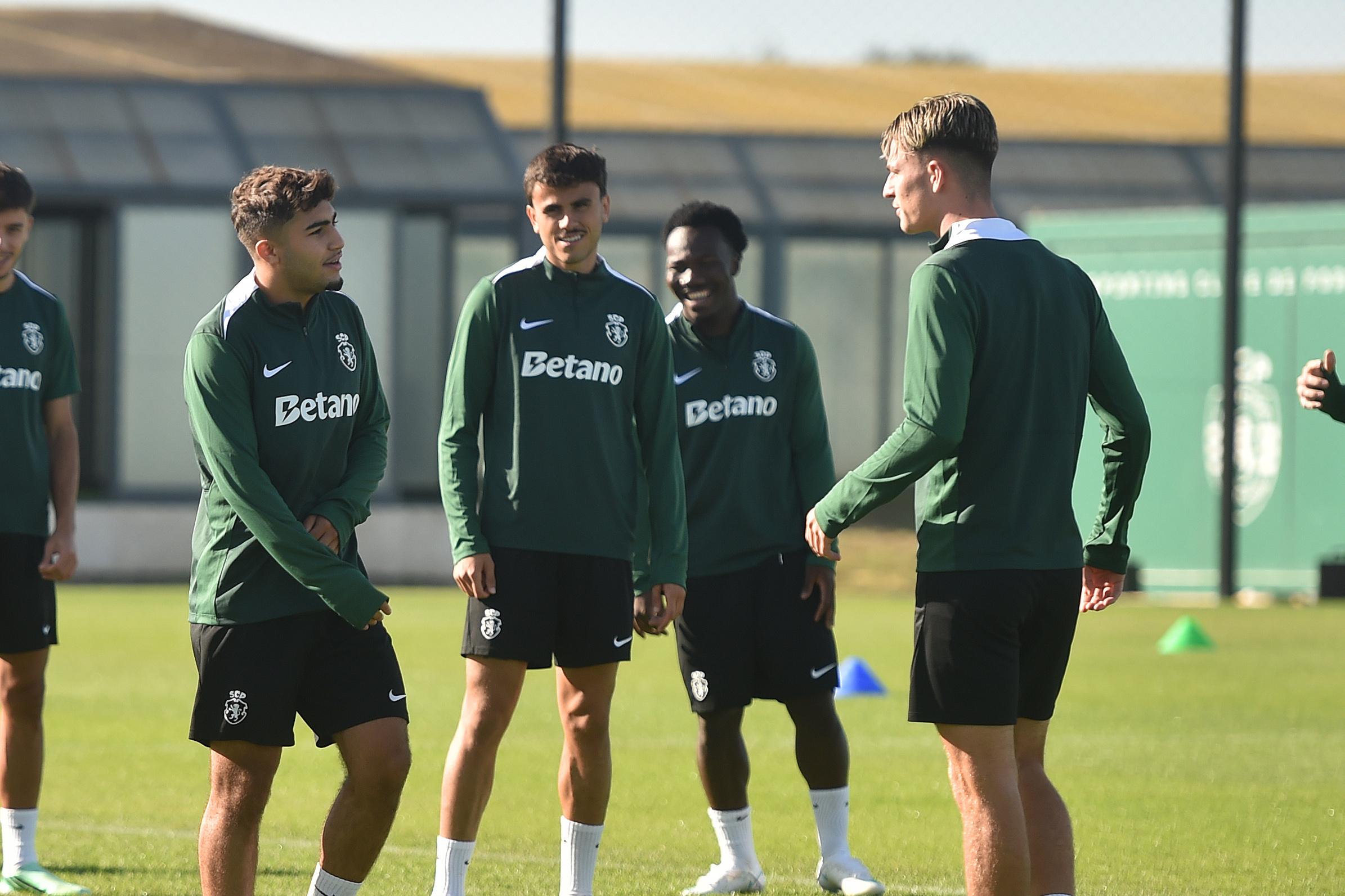 Zekri, Pedro Lima e Derry apontados ao onze dos leões - Foto: MIGUEL NUNES