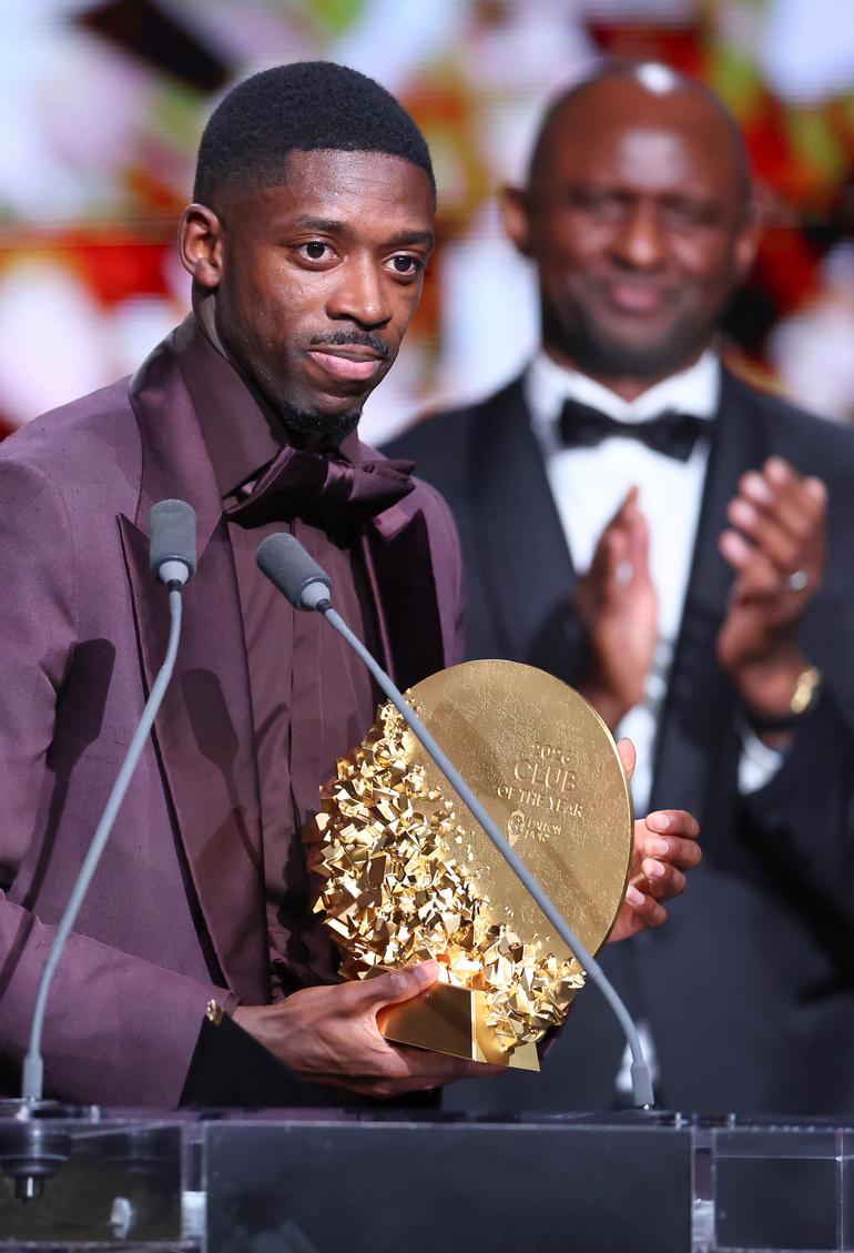 Melhor clube no futebol masculino: PSG. Foto: EPA/TOLGA AKMEN