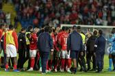Santa Clara-Benfica terminou com enorme confusão (foto: Lusa)