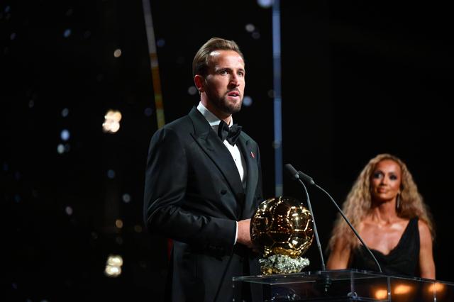 Kane vence a Bola de Ouro 2026