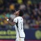 Rodrygo volta a conduzir Real Madrid para mais três pontos