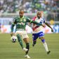 Palmeiras empata em Fortaleza reduzido a 10 e é líder pela diferença de golos