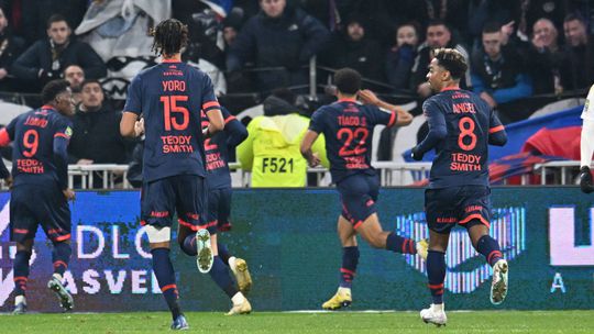 Tiago Santos marca e o Lille vence o Lyon