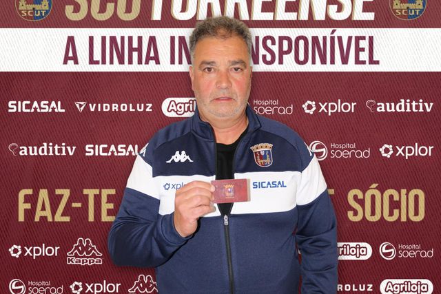 José Vasques de saída do Torreense