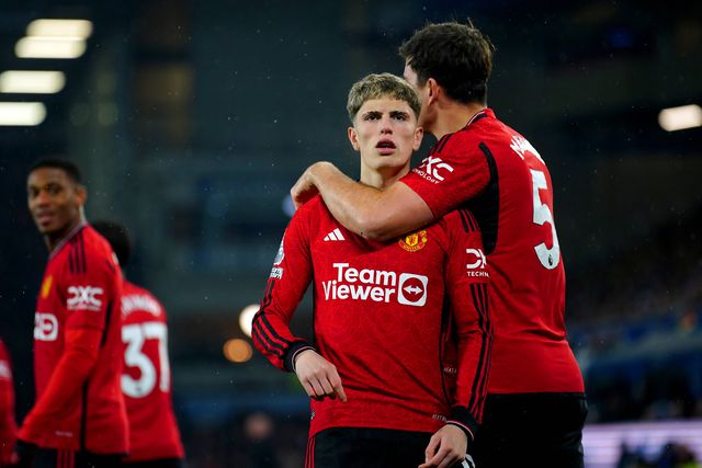 Man. United derrota Everton por 3-0 com um golo sensacional de Garnacho