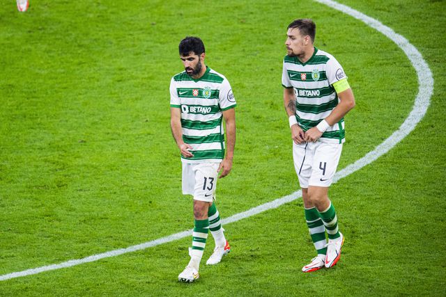 Onze provável do Sporting: Neto assiste de perto a jogo histórico de Coates