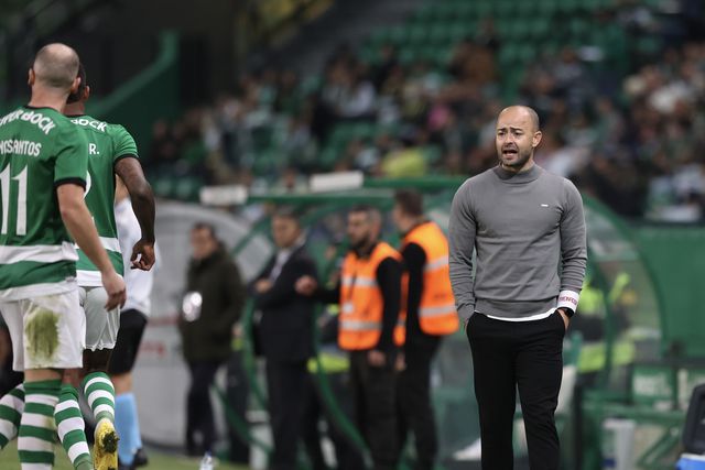 Treinador do Dumiense enaltece postura da equipa: «O futebol português precisa disso»