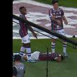 Só no Brasil: Festejou golo imitando assalto a antigo jogador Fred
