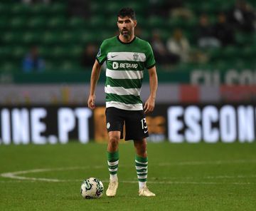 Neto: «Queremos claramente passar, até para alimentar o momento do Sporting»