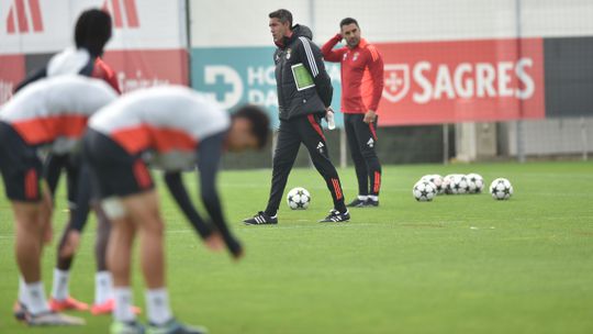 Benfica com três baixas no treino antes da viagem para o Mónaco