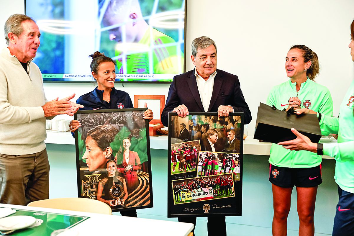 Navegadoras agradecem a Fernando Gomes e Mónica Jorge