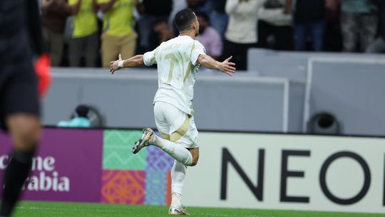 Vídeo: Cristiano Ronaldo coloca o Al Nassr na frente