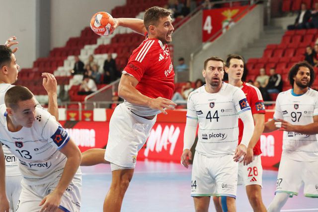 Benfica perde em Limoges