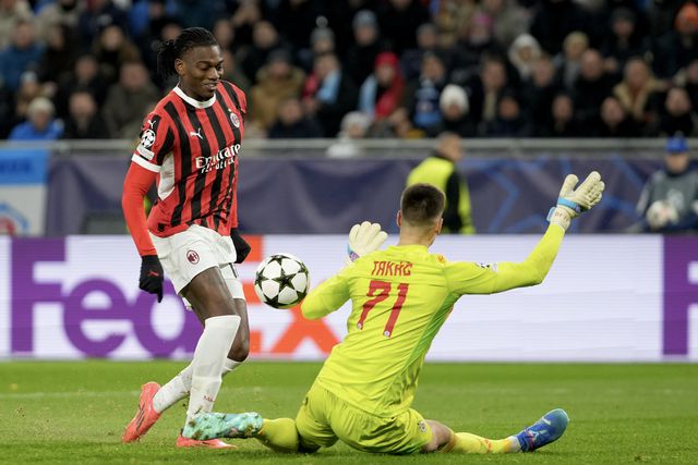 Rafael Leão a marcar um golo