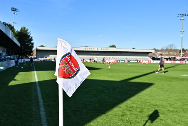 Impressionante: promessa do Arsenal estreia-se na Youth League aos... 13 anos